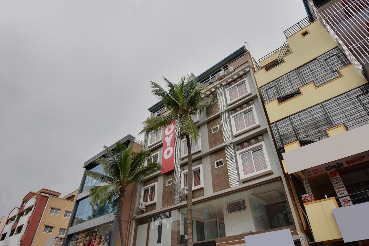ホテル Oyo 43308 スリー サイ グル コンフォーツ Yelahanka エクステリア 写真