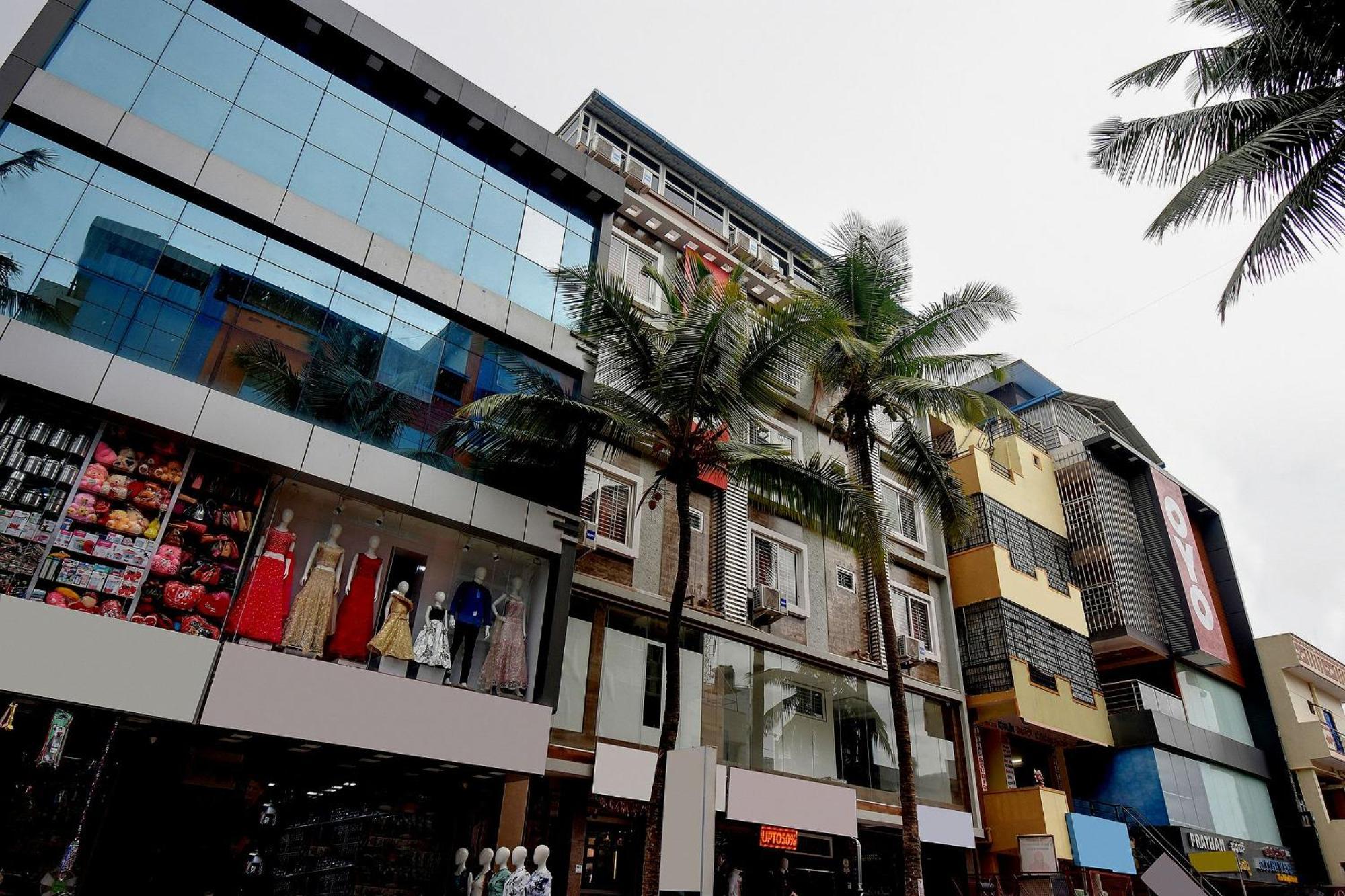 ホテル Oyo 43308 スリー サイ グル コンフォーツ Yelahanka エクステリア 写真